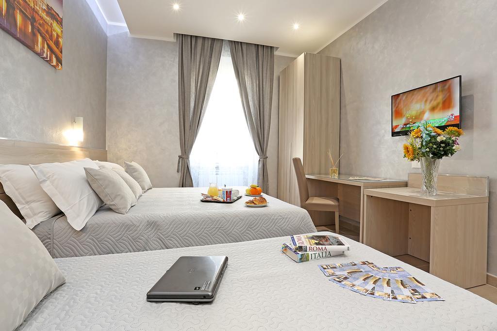 Adorasuite 2 Rome Bagian luar foto